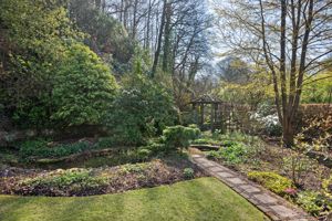 Photo 30- click for photo gallery